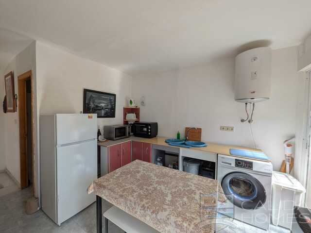 Image No.17-3 Bed Townhouse for sale