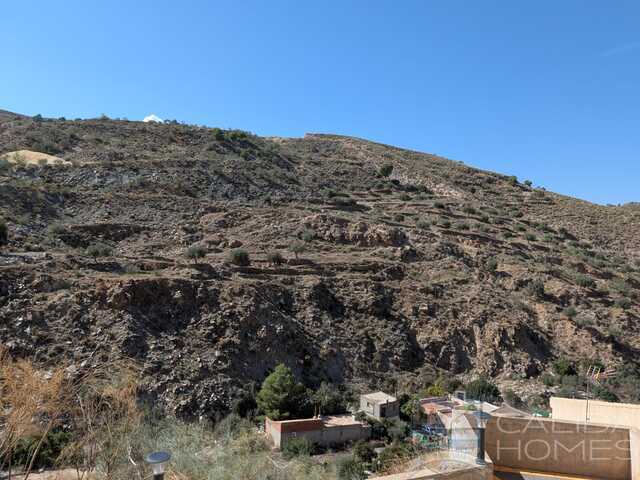 Image No.4-3 Bed Townhouse for sale