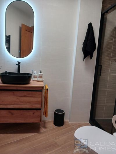 Image No.19-2 Bed Apartment for sale