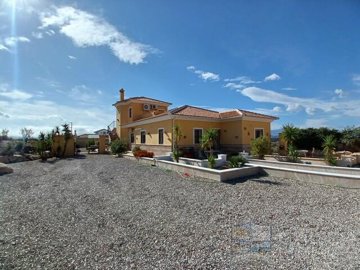 villa-paloma-vista--resale-villa-for-sale-in-