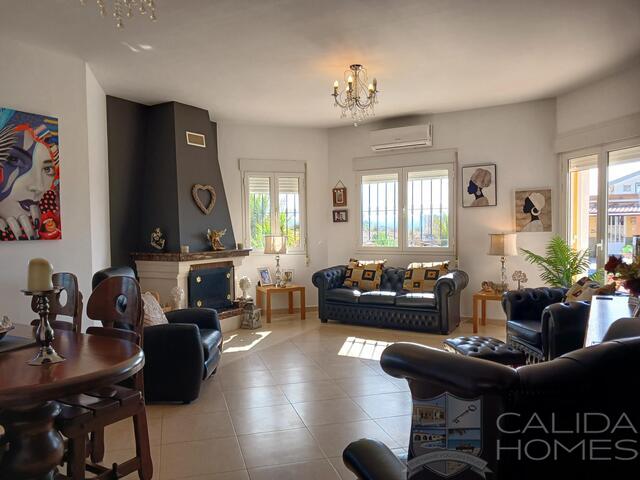 Image No.17-4 Bed Villa for sale