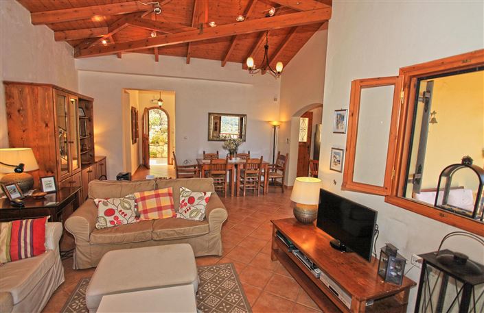 Image No.3-5 Bed Villa for sale