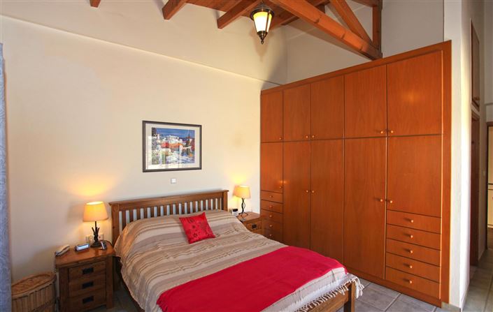 Image No.40-5 Bed Villa for sale