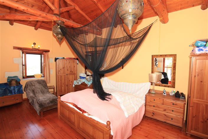 Image No.18-2 Bed Villa for sale