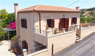 3house-1656584577