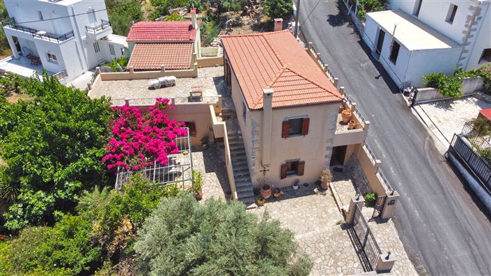 Image No.10-2 Bed Villa for sale