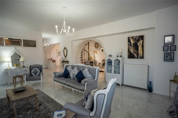 Image No.10-4 Bed Villa for sale