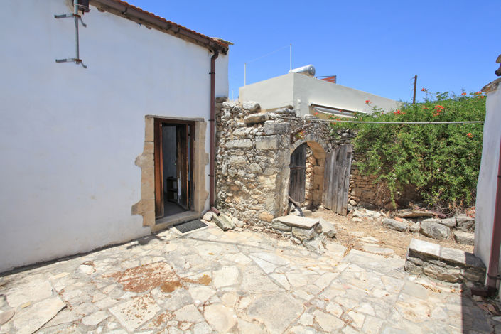 Image No.17-2 Bed Villa for sale