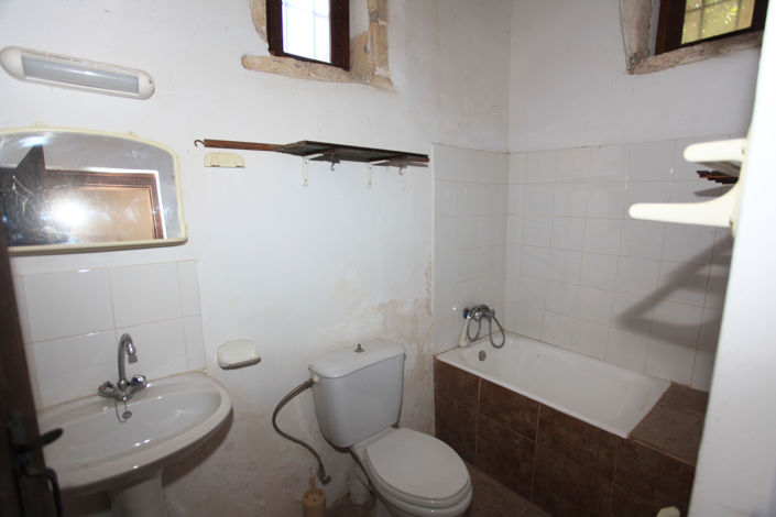 Image No.20-2 Bed Villa for sale