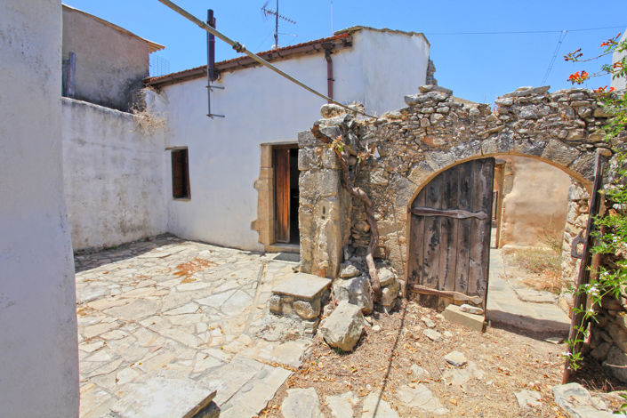 Image No.3-2 Bed Villa for sale