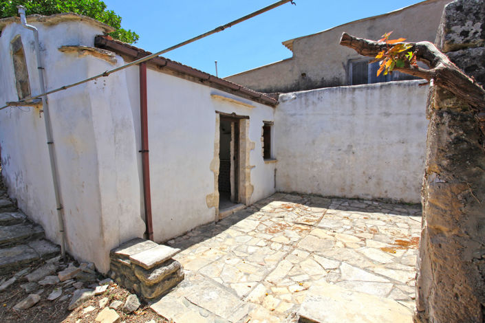 Image No.4-2 Bed Villa for sale