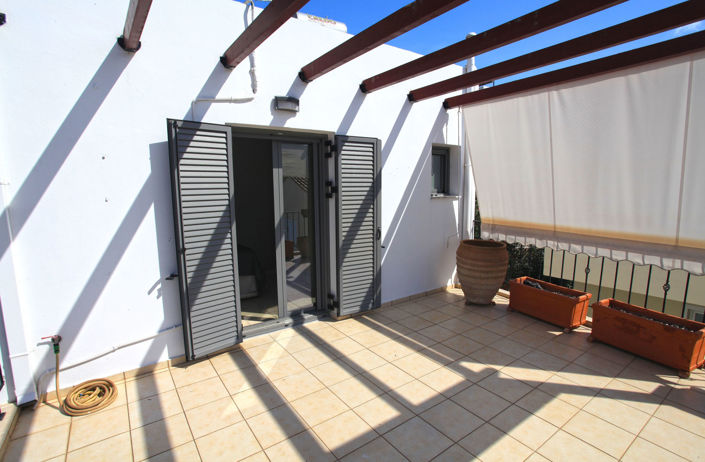 Image No.4-2 Bed Villa for sale