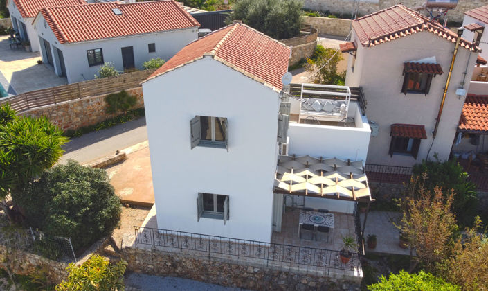 Image No.9-2 Bed Villa for sale