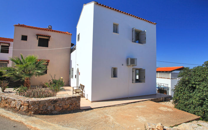 Image No.10-2 Bed Villa for sale