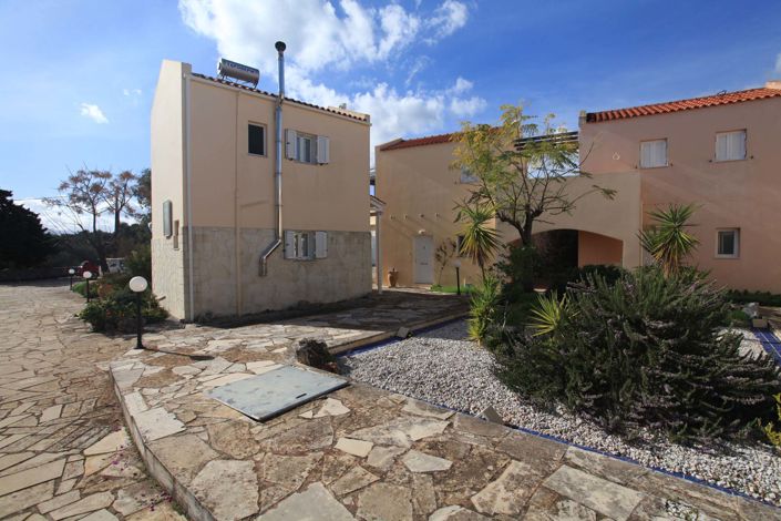 Image No.22-1 Bed Villa for sale