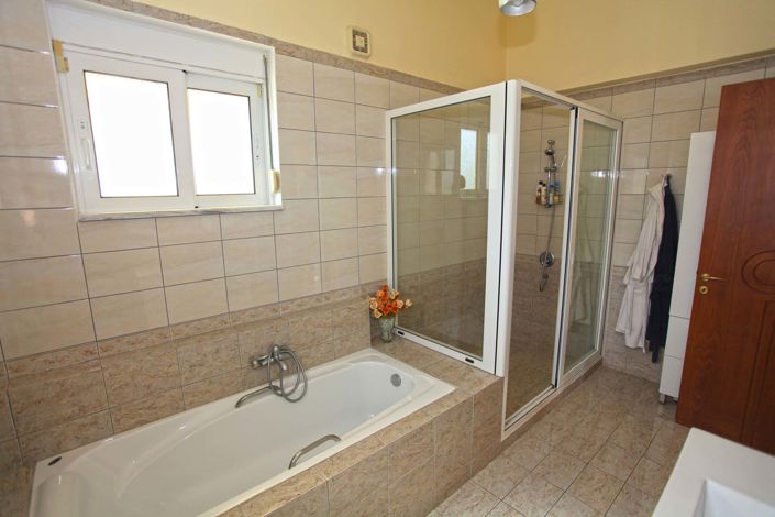 Image No.44-4 Bed Villa for sale