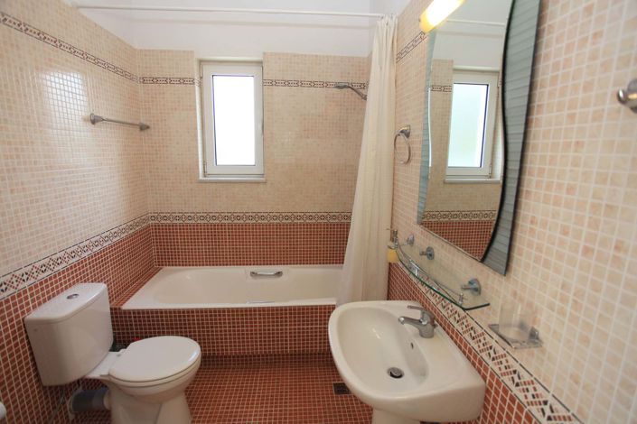 Image No.22-3 Bed Villa for sale