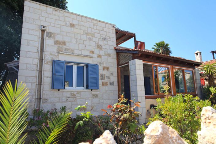 Image No.11-2 Bed Villa for sale