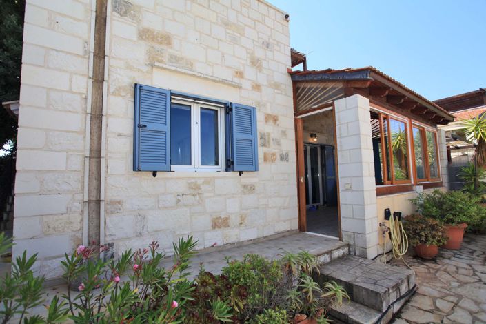 Image No.12-2 Bed Villa for sale