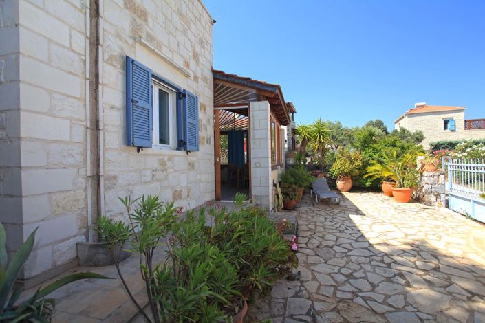 Image No.9-2 Bed Villa for sale