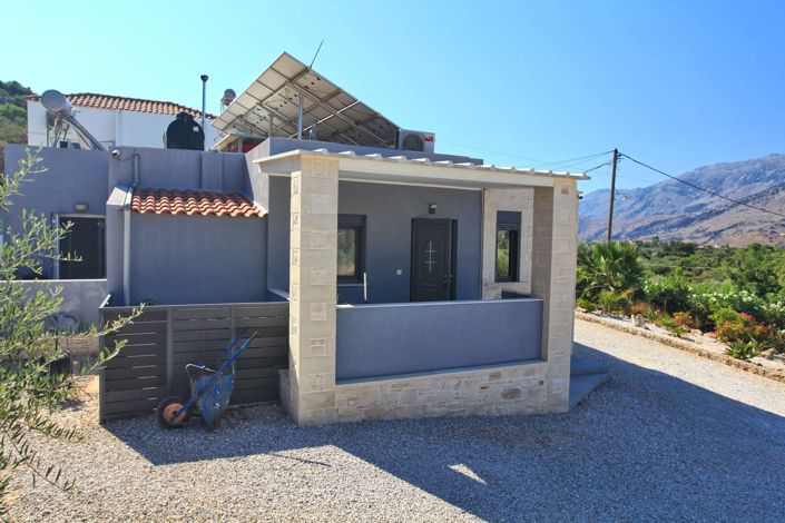 Image No.10-2 Bed Villa for sale