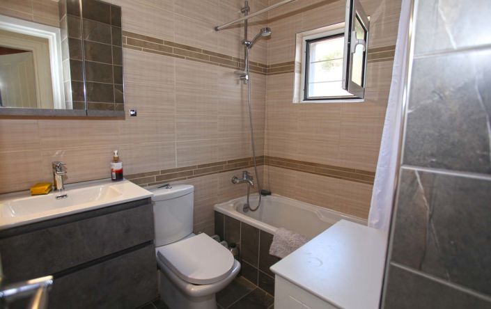 Image No.18-2 Bed Villa for sale