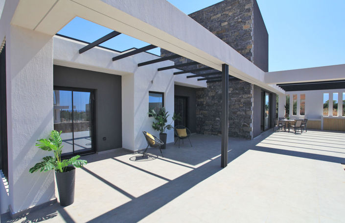 Image No.9-3 Bed Villa for sale