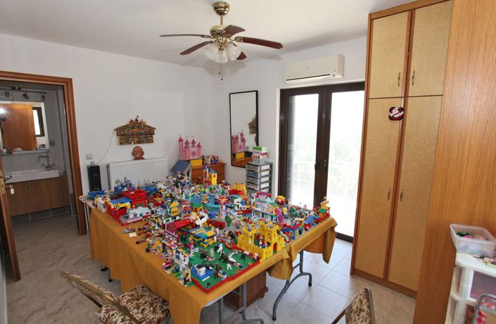 Image No.30-6 Bed Villa for sale