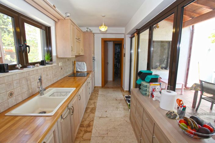 Image No.42-6 Bed Villa for sale