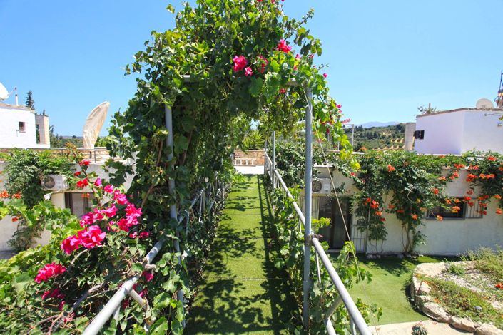 Image No.9-6 Bed Villa for sale