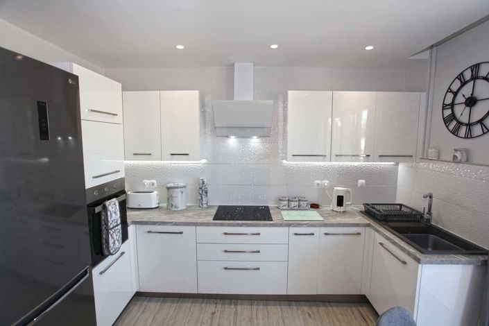 Image No.22-2 Bed Villa for sale