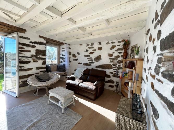 Image No.4-4 Bed Village House for sale