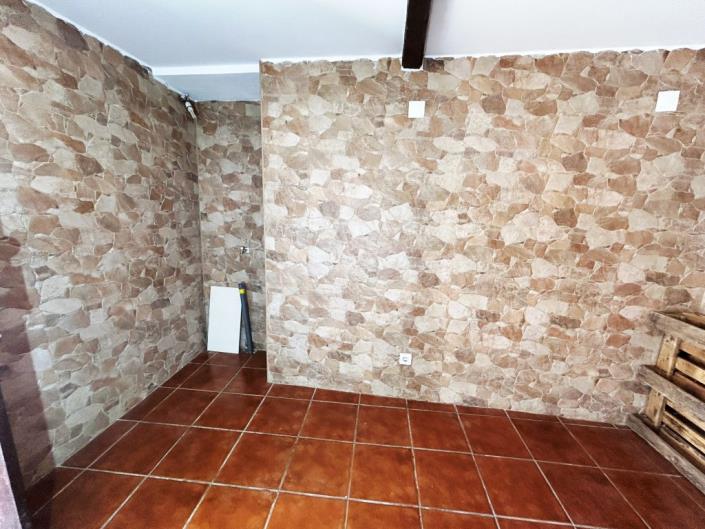 Image No.27-2 Bed Townhouse for sale