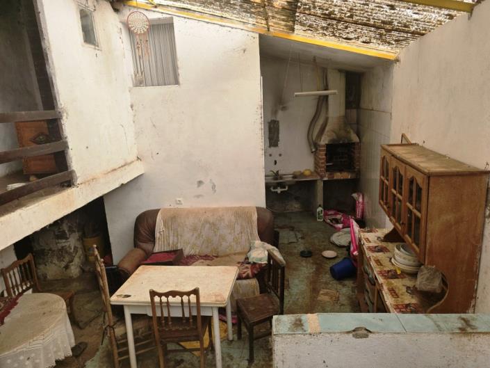 Image No.8-4 Bed Village House for sale