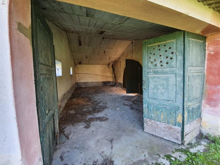 Image No.25-12 Bed Mansion for sale