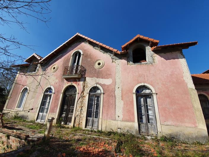 Image No.6-12 Bed Mansion for sale