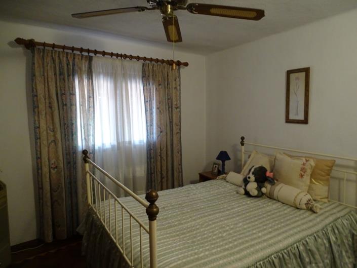 Image No.22-5 Bed Townhouse for sale