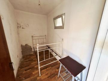 10---221--NEW---Medium-