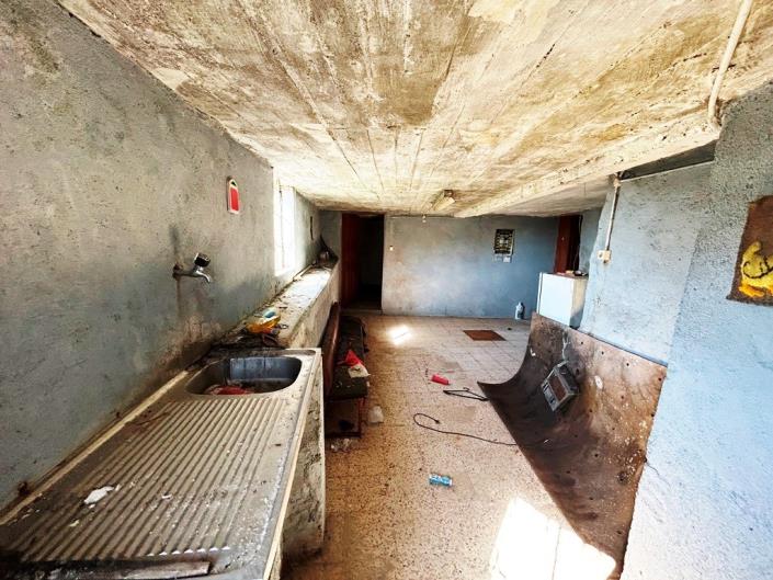 Image No.26-4 Bed Country House for sale