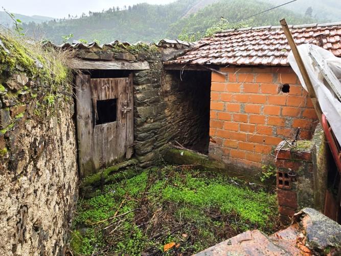 Image No.29-2 Bed Village House for sale