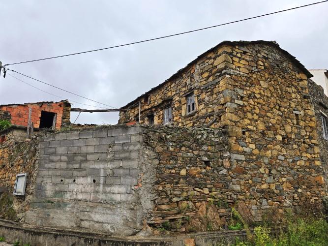 Image No.32-2 Bed Village House for sale