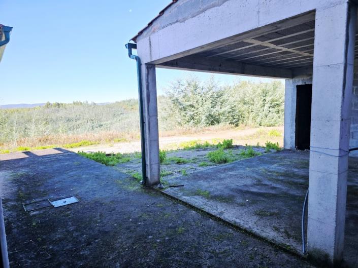 Image No.40-4 Bed Farmhouse for sale