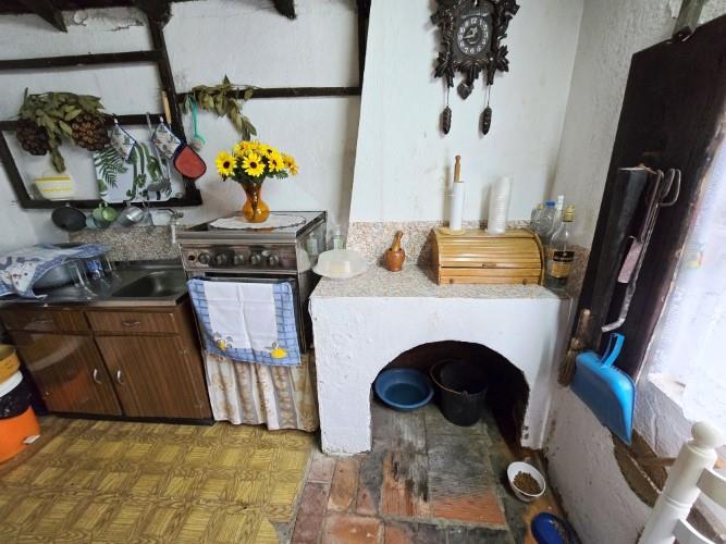 Image No.23-4 Bed Village House for sale