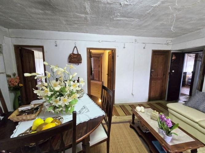 Image No.30-4 Bed Village House for sale