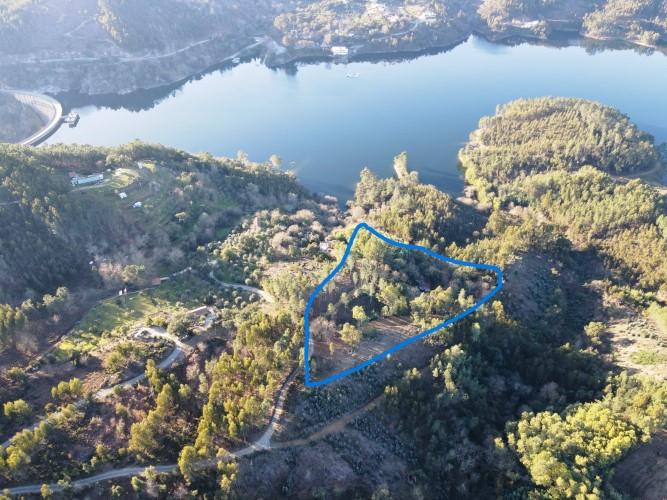 Image No.12-1 Bed Property for sale