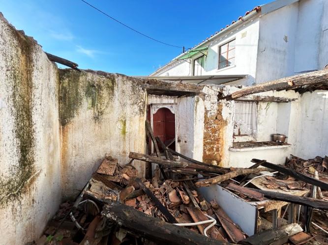 Image No.11-2 Bed Village House for sale