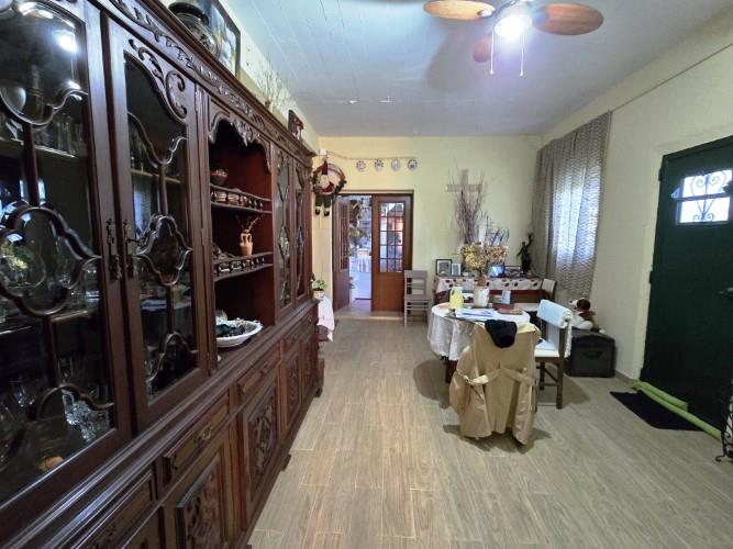 Image No.12-4 Bed House for sale