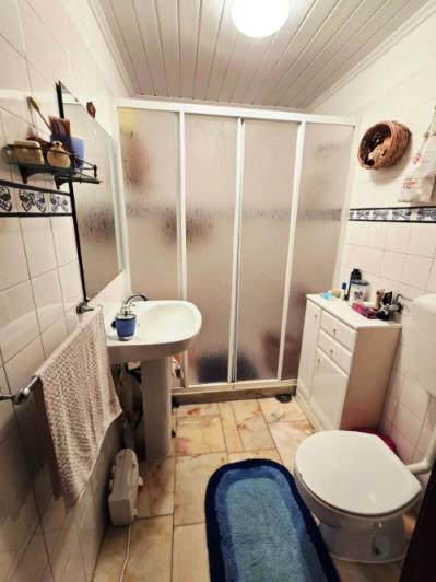 Image No.16-4 Bed House for sale