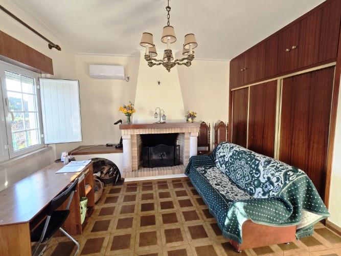 Image No.20-4 Bed House for sale