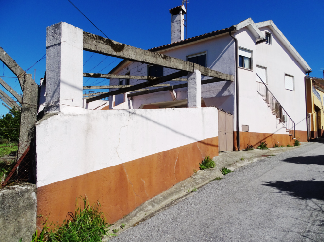 Image No.1-3 Bed Village House for sale